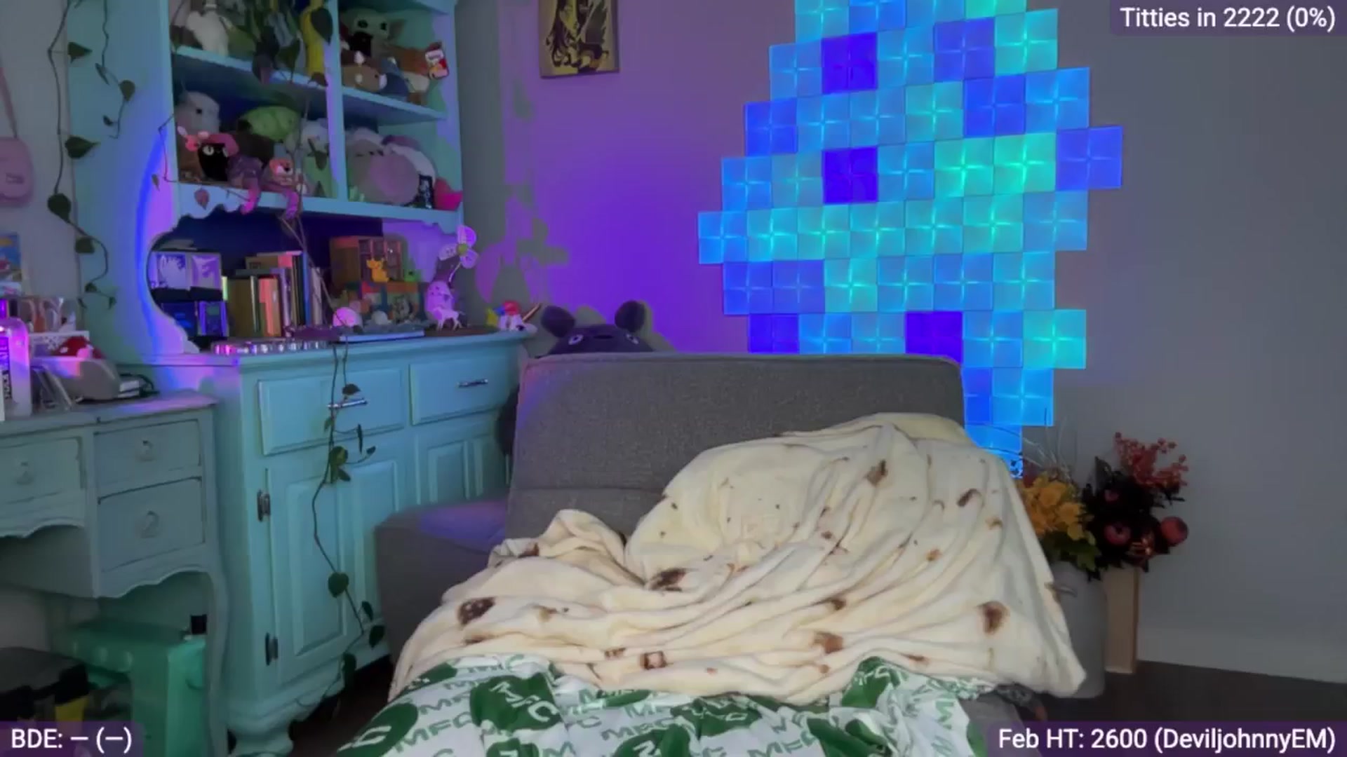 Gallery image thumbnail from EveeMinx's myfreecams stream on, 02/17/2025, 06:48 image 13 of 20