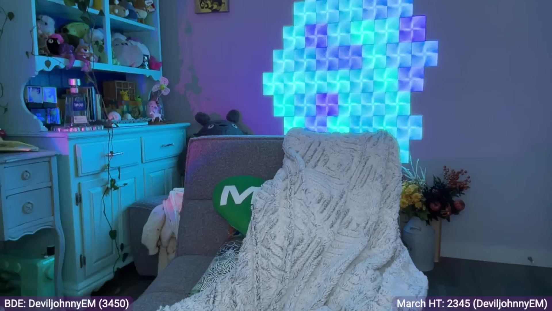 Gallery image thumbnail from EveeMinx's myfreecams stream on, 03/12/2025, 05:45 image 11 of 20