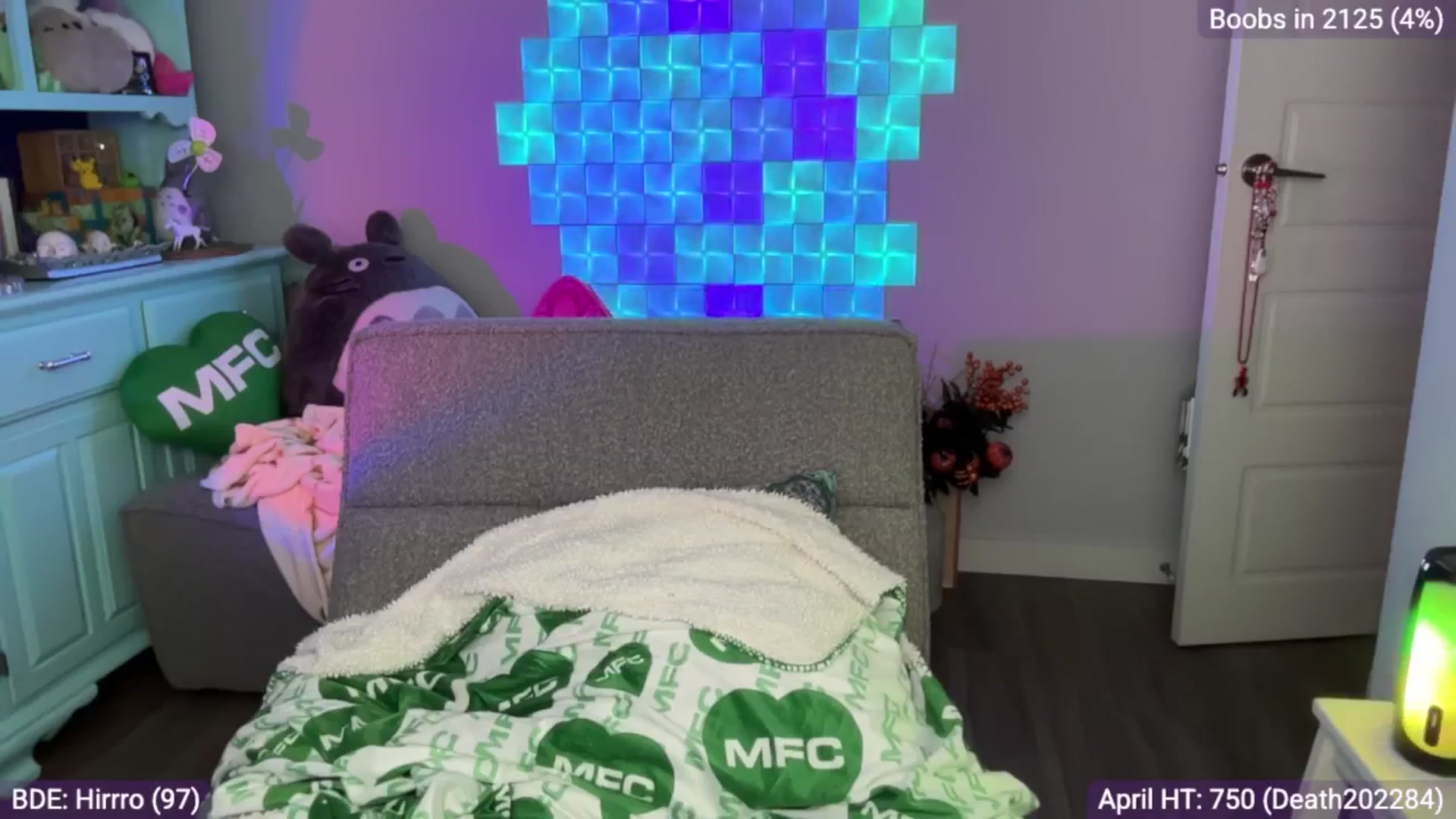 Gallery image thumbnail from EveeMinx's myfreecams stream on, 04/06/2025, 06:20 image 7 of 20
