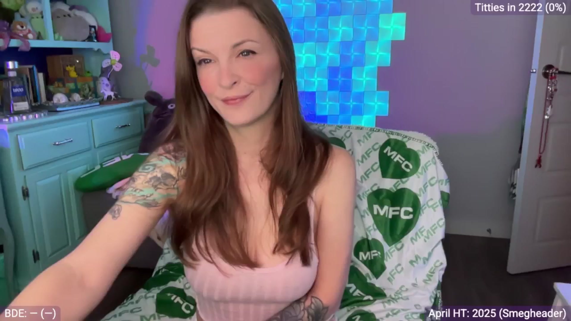Gallery image thumbnail from EveeMinx's myfreecams stream on, 04/13/2025, 05:54 image 1 of 20