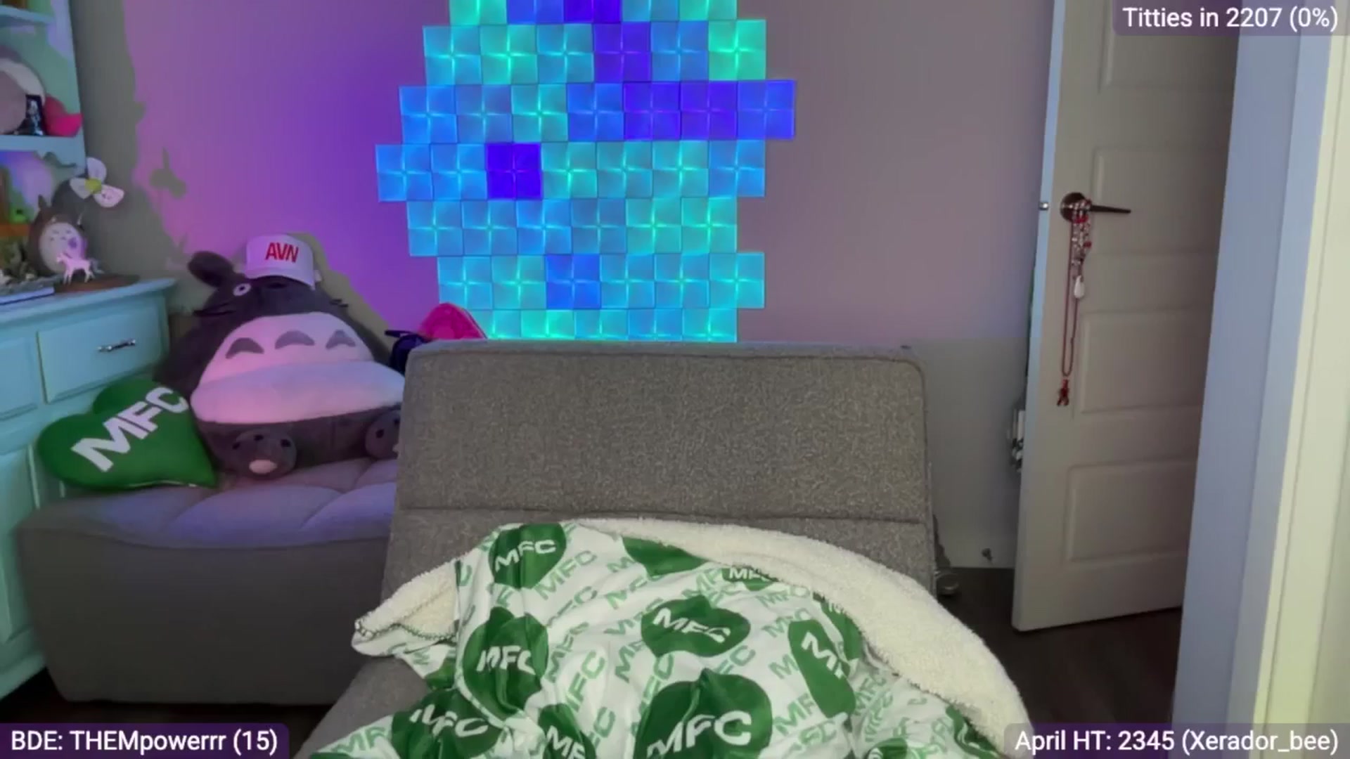 Gallery image thumbnail from EveeMinx's myfreecams stream on, 04/28/2025, 06:17 image 16 of 20