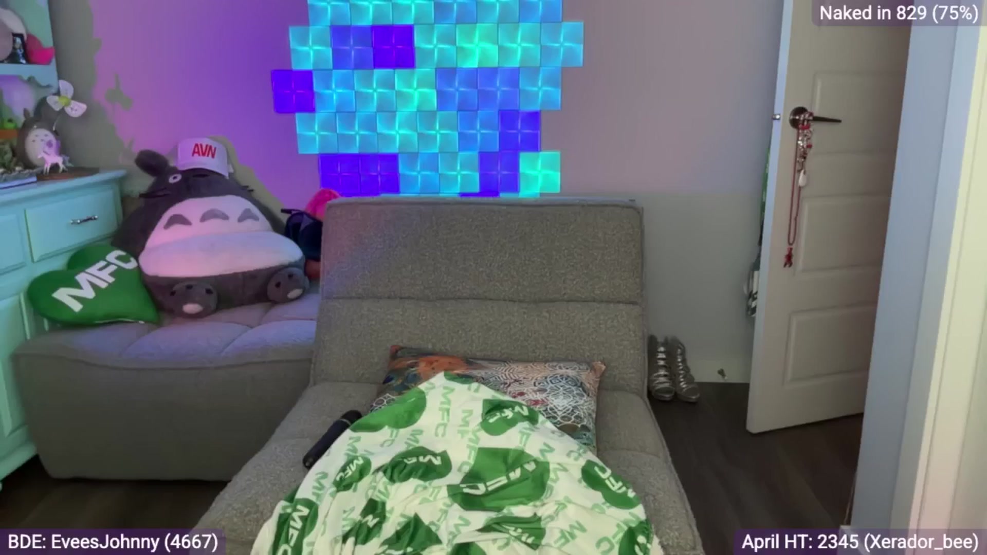 Gallery image thumbnail from EveeMinx's myfreecams stream on, 04/30/2025, 06:37 image 15 of 20