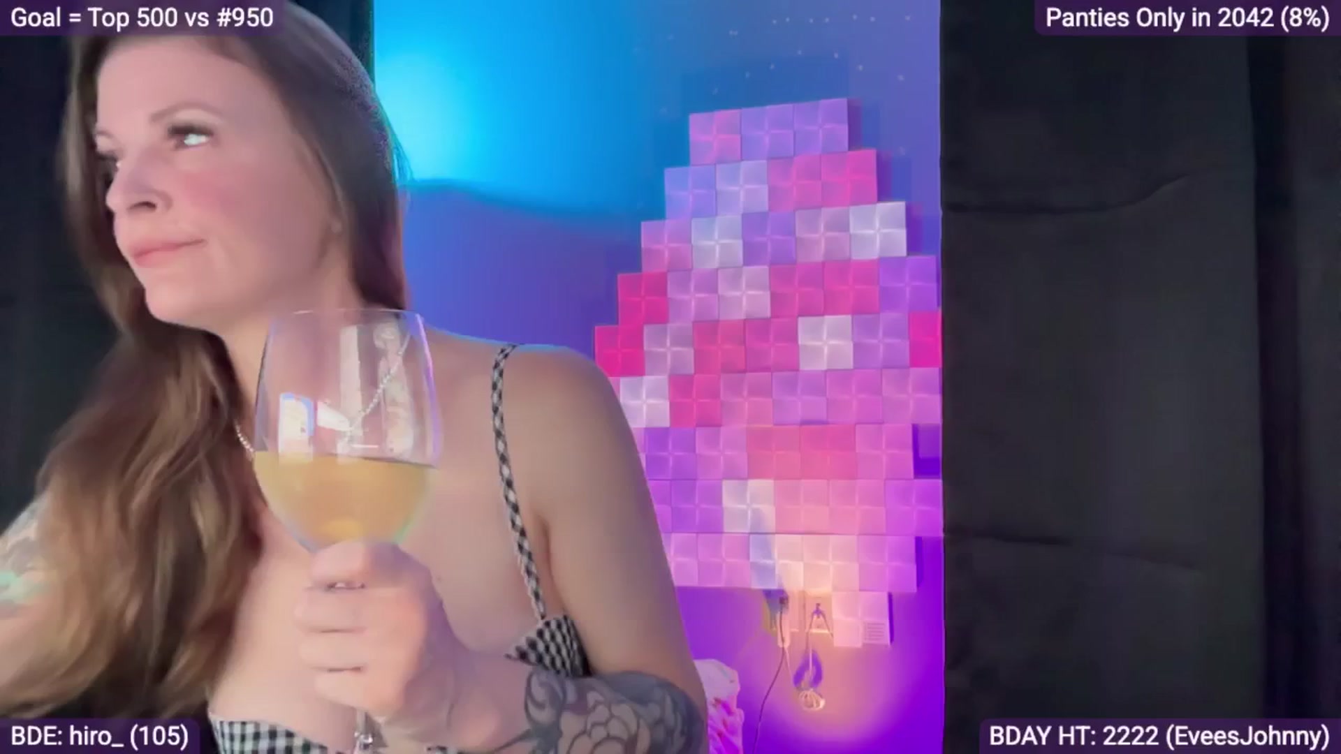 Gallery image thumbnail from EveeMinx's myfreecams stream on, 06/06/2025, 06:42 image 19 of 20