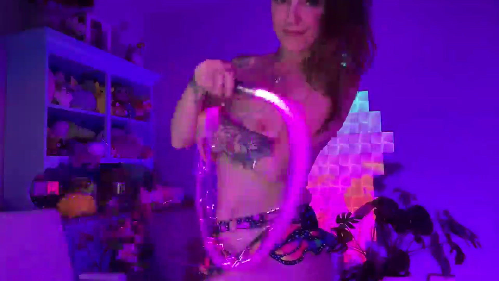 Gallery image thumbnail from EveeMinx's myfreecams stream on, 08/10/2025, 07:54 image 7 of 20