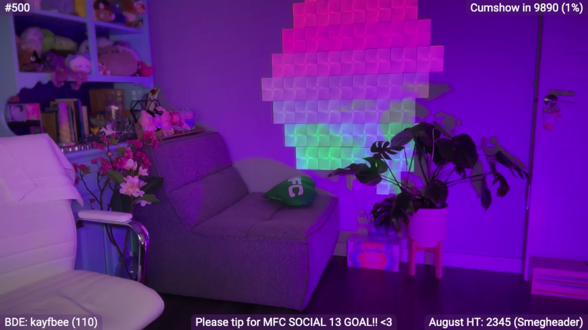 Gallery image thumbnail from EveeMinx's myfreecams stream on, 08/12/2025, 06:18 image 3 of 20