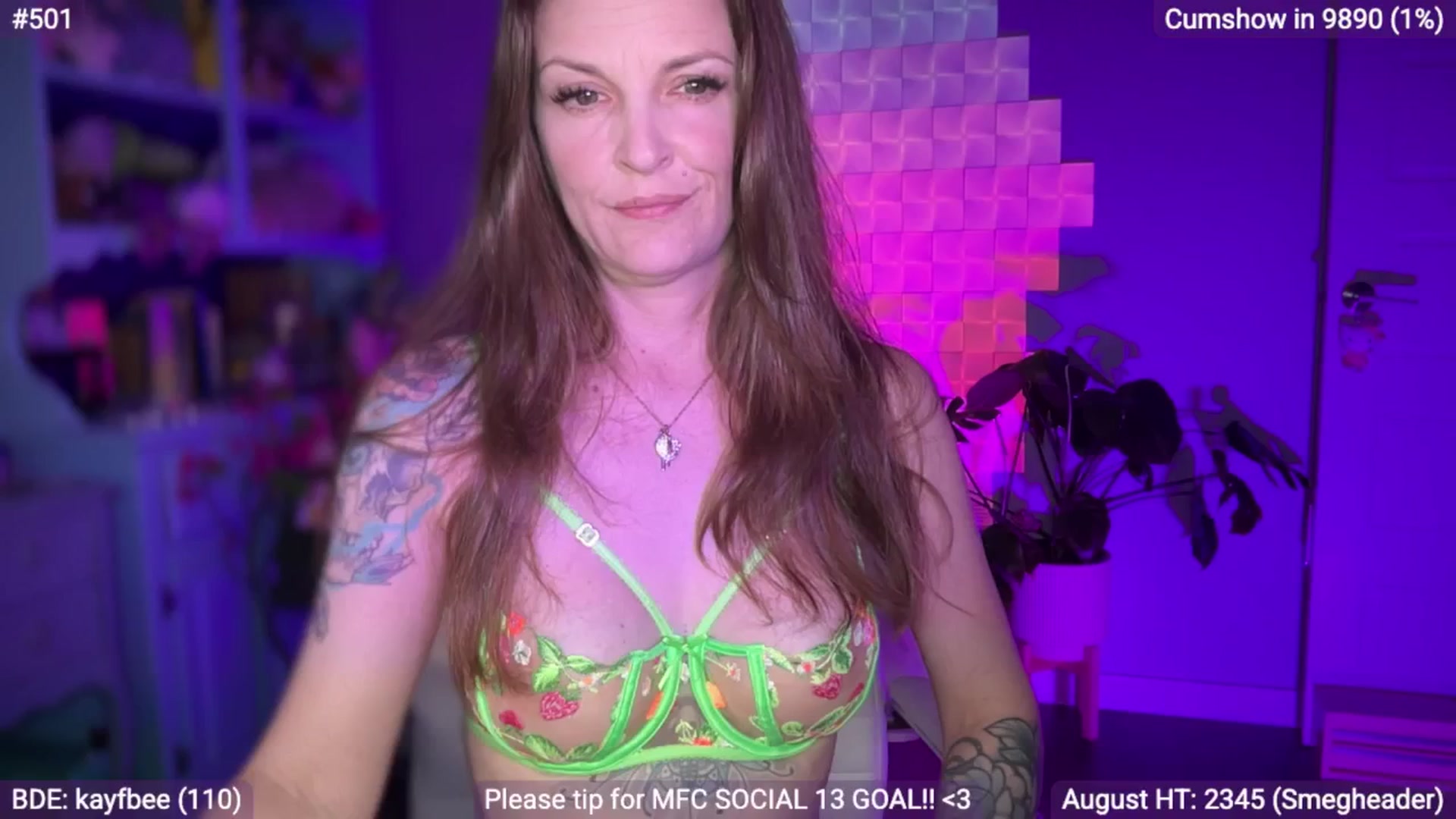 Gallery image thumbnail from EveeMinx's myfreecams stream on, 08/12/2025, 06:47 image 15 of 20