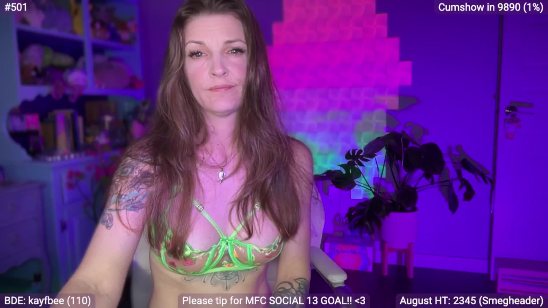 Gallery image thumbnail from EveeMinx's myfreecams stream on, 08/12/2025, 06:47 image 5 of 20