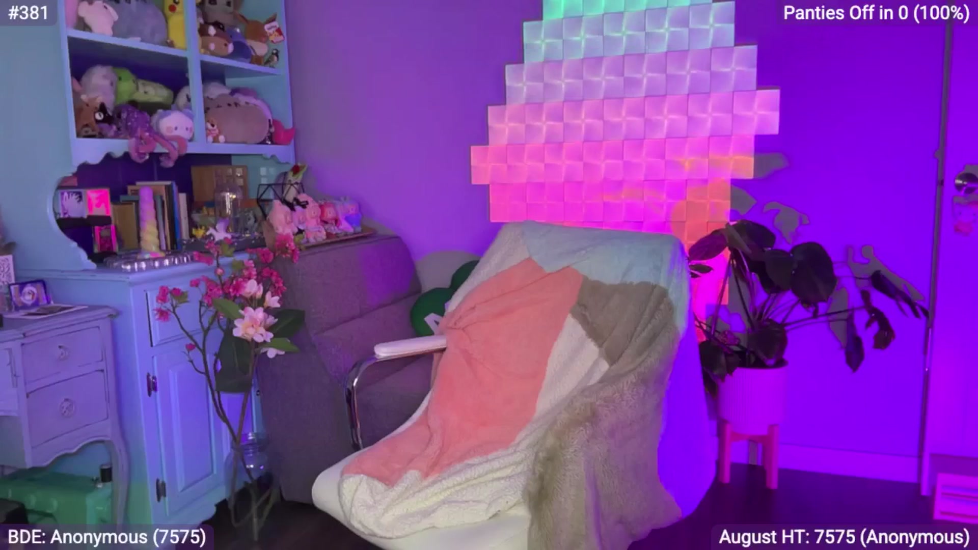 Gallery image thumbnail from EveeMinx's myfreecams stream on, 08/13/2025, 07:15 image 3 of 20