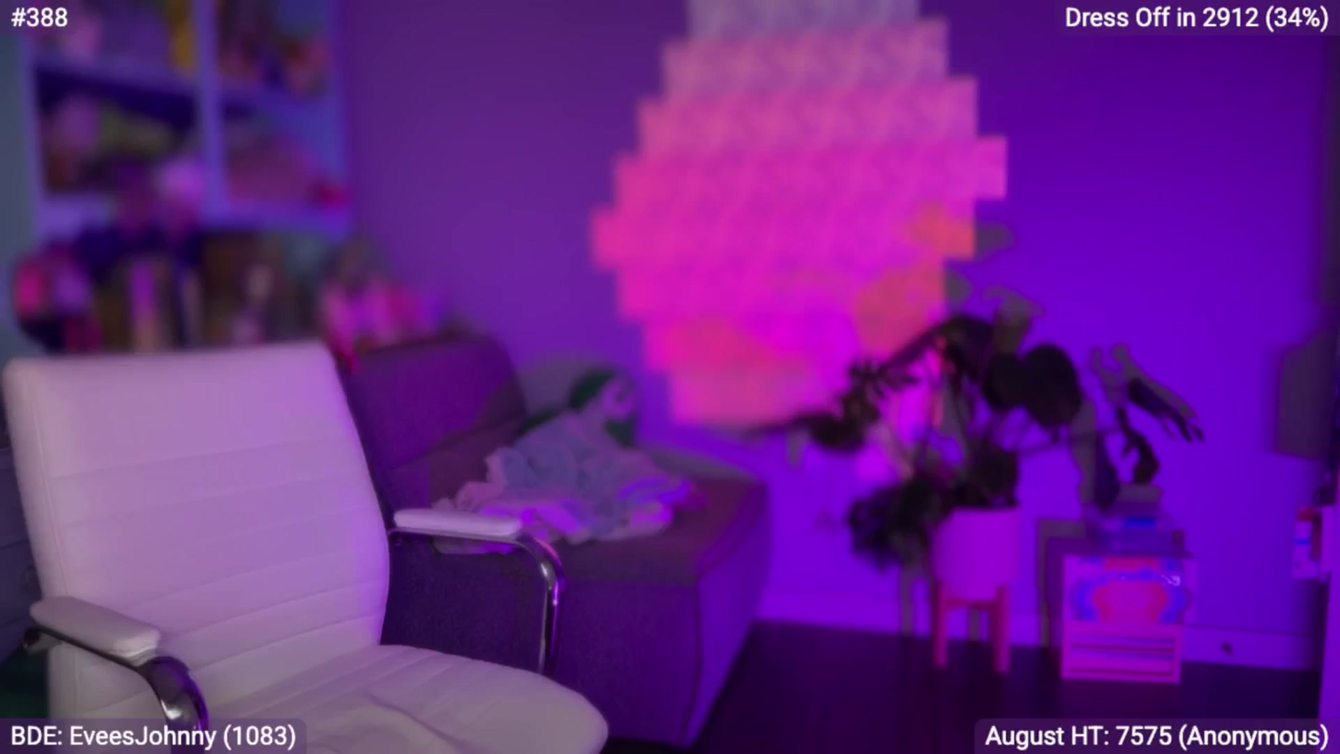 Gallery image thumbnail from EveeMinx's myfreecams stream on, 08/15/2025, 06:12 image 4 of 20