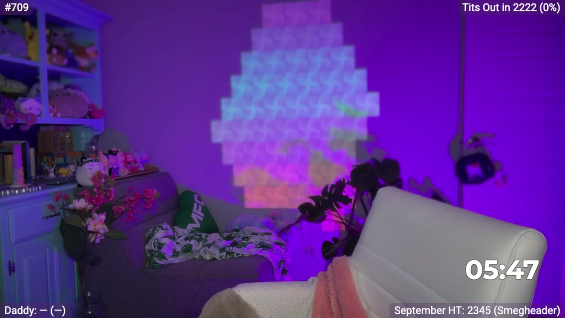 Gallery image thumbnail from EveeMinx's myfreecams stream on, 09/15/2025, 05:15 image 17 of 20