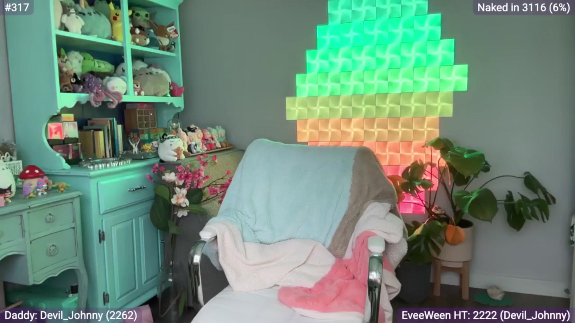 Gallery image thumbnail from EveeMinx's myfreecams stream on, 10/02/2025, 24:55 image 12 of 20