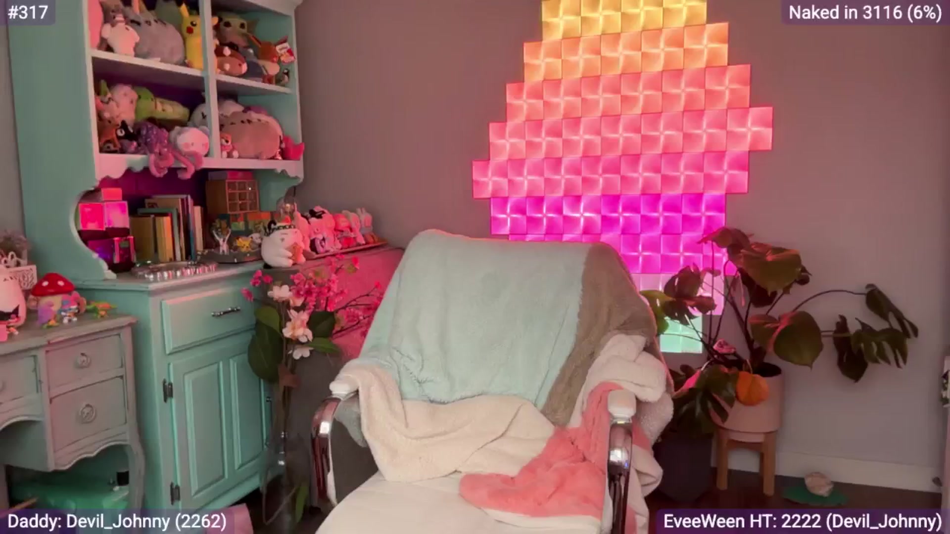 Gallery image thumbnail from EveeMinx's myfreecams stream on, 10/02/2025, 24:55 image 11 of 20