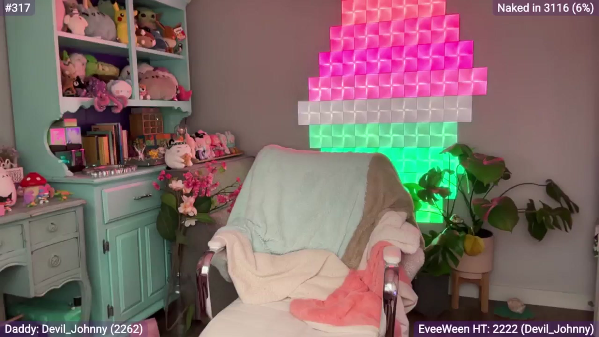 Gallery image thumbnail from EveeMinx's myfreecams stream on, 10/02/2025, 24:55 image 13 of 20