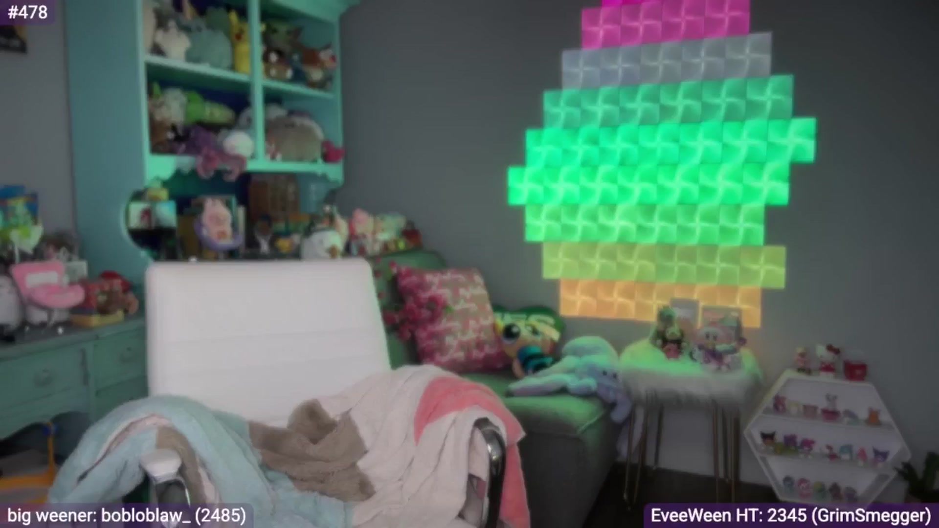 Gallery image thumbnail from EveeMinx's myfreecams stream on, 10/18/2025, 08:20 image 3 of 20