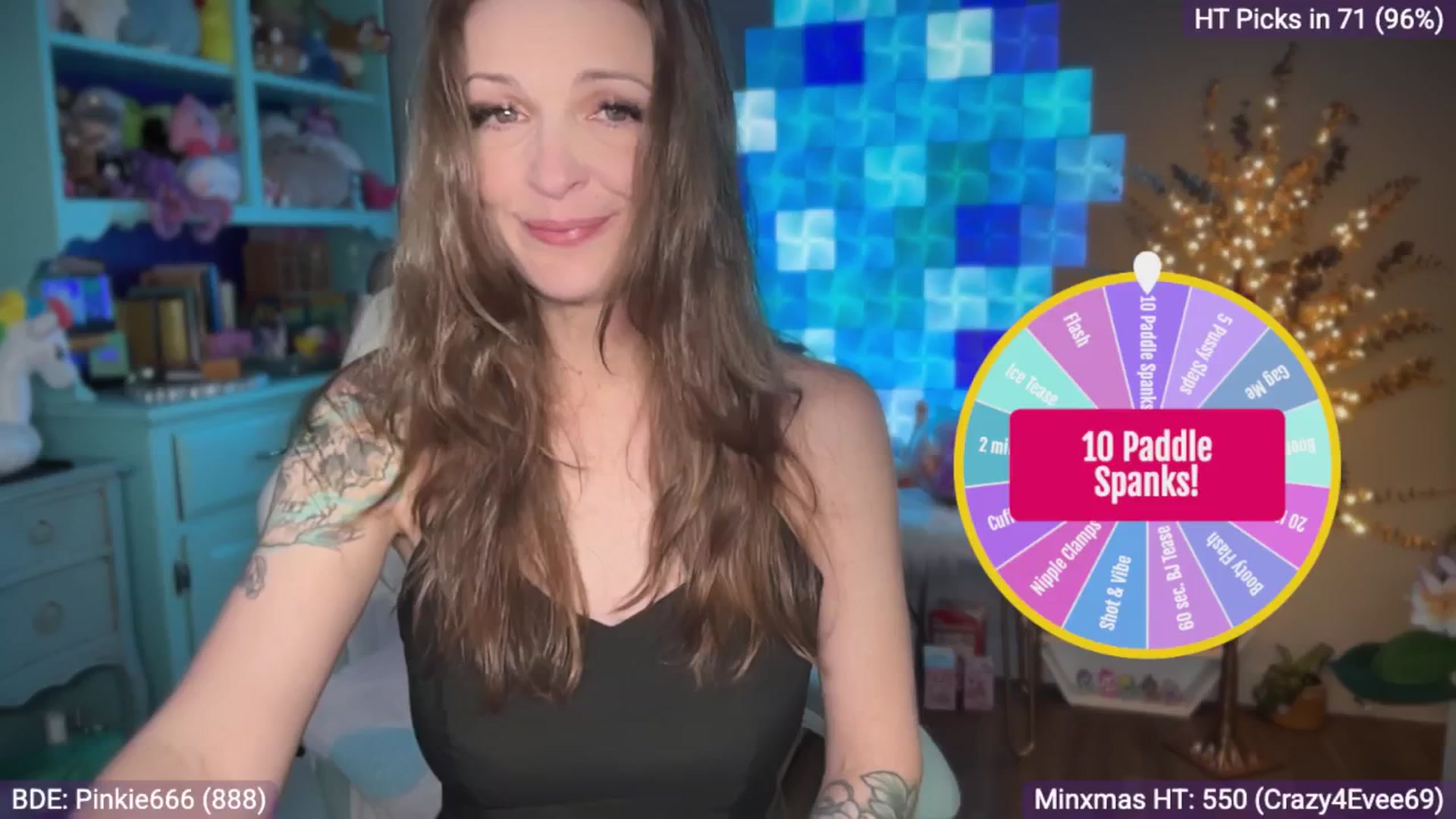 Gallery image thumbnail from EveeMinx's myfreecams stream on, 12/06/2025, 08:16 image 10 of 20