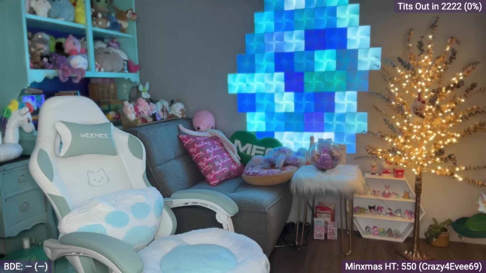 Gallery image thumbnail from EveeMinx's myfreecams stream on, 12/08/2025, 06:13 image 8 of 20