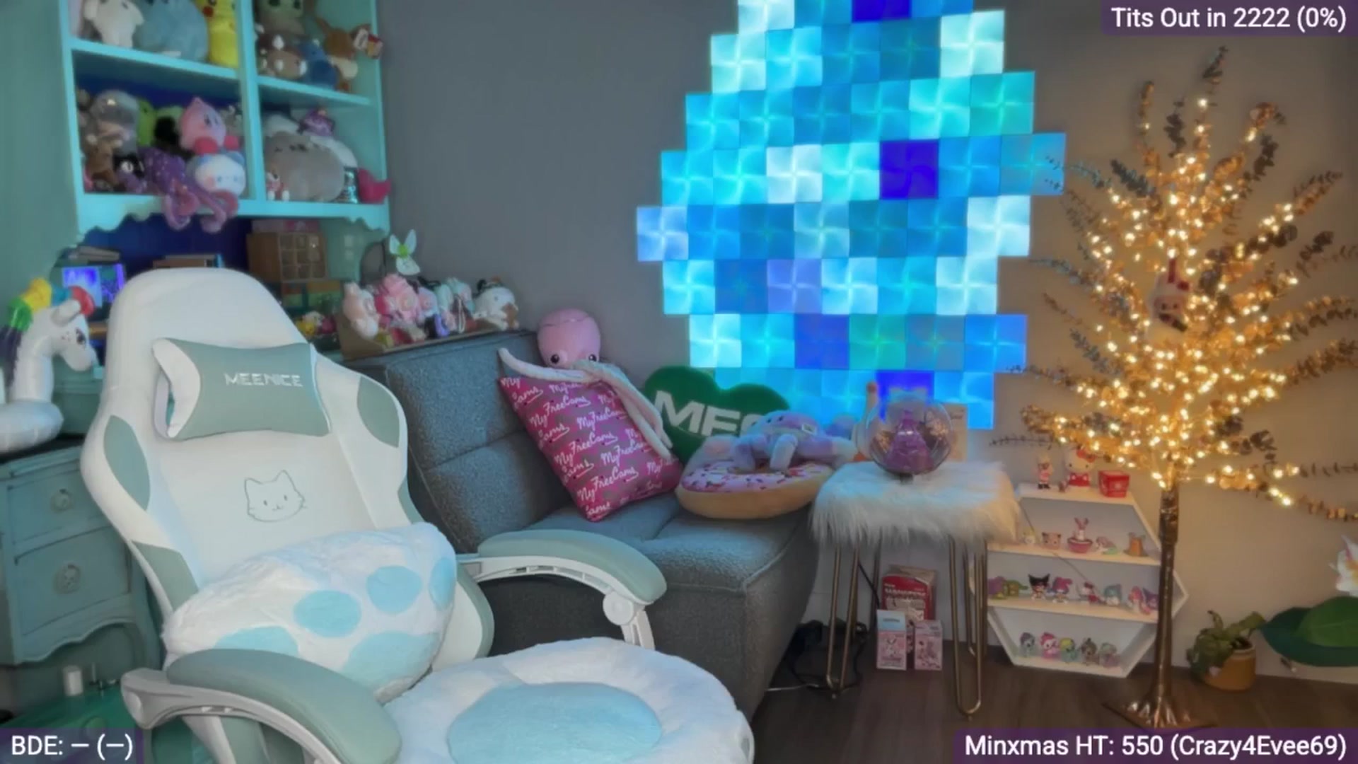 Gallery image thumbnail from EveeMinx's myfreecams stream on, 12/08/2025, 06:13 image 12 of 20
