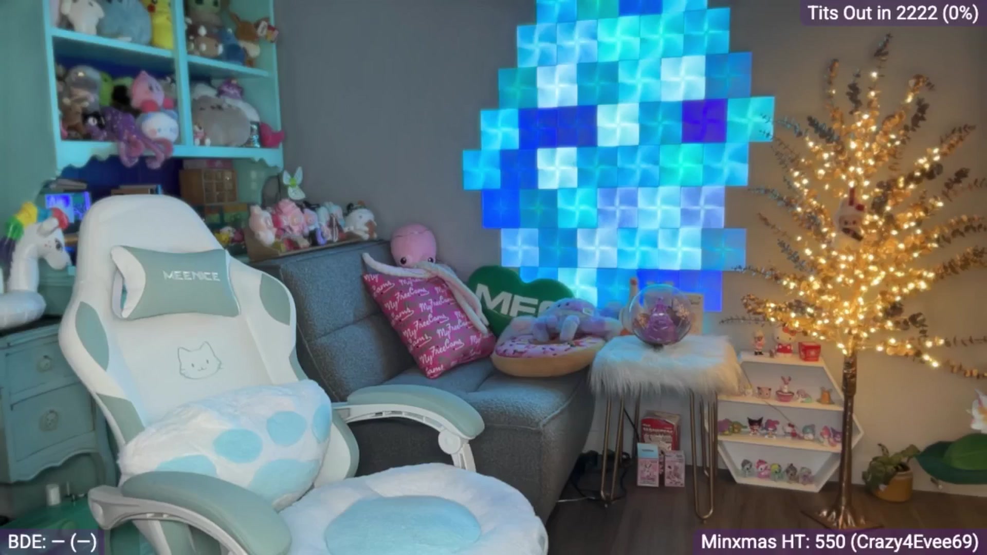 Gallery image thumbnail from EveeMinx's myfreecams stream on, 12/08/2025, 06:13 image 13 of 20