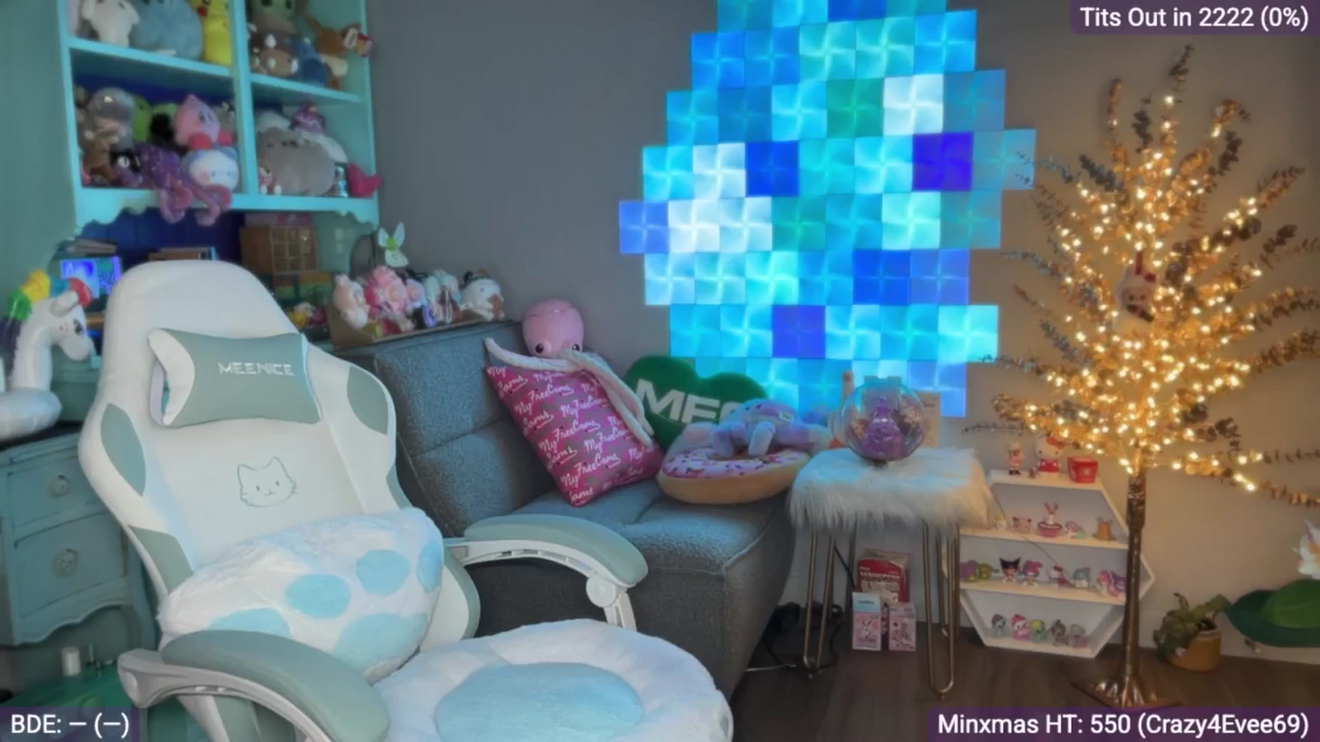 Gallery image thumbnail from EveeMinx's myfreecams stream on, 12/08/2025, 06:13 image 11 of 20