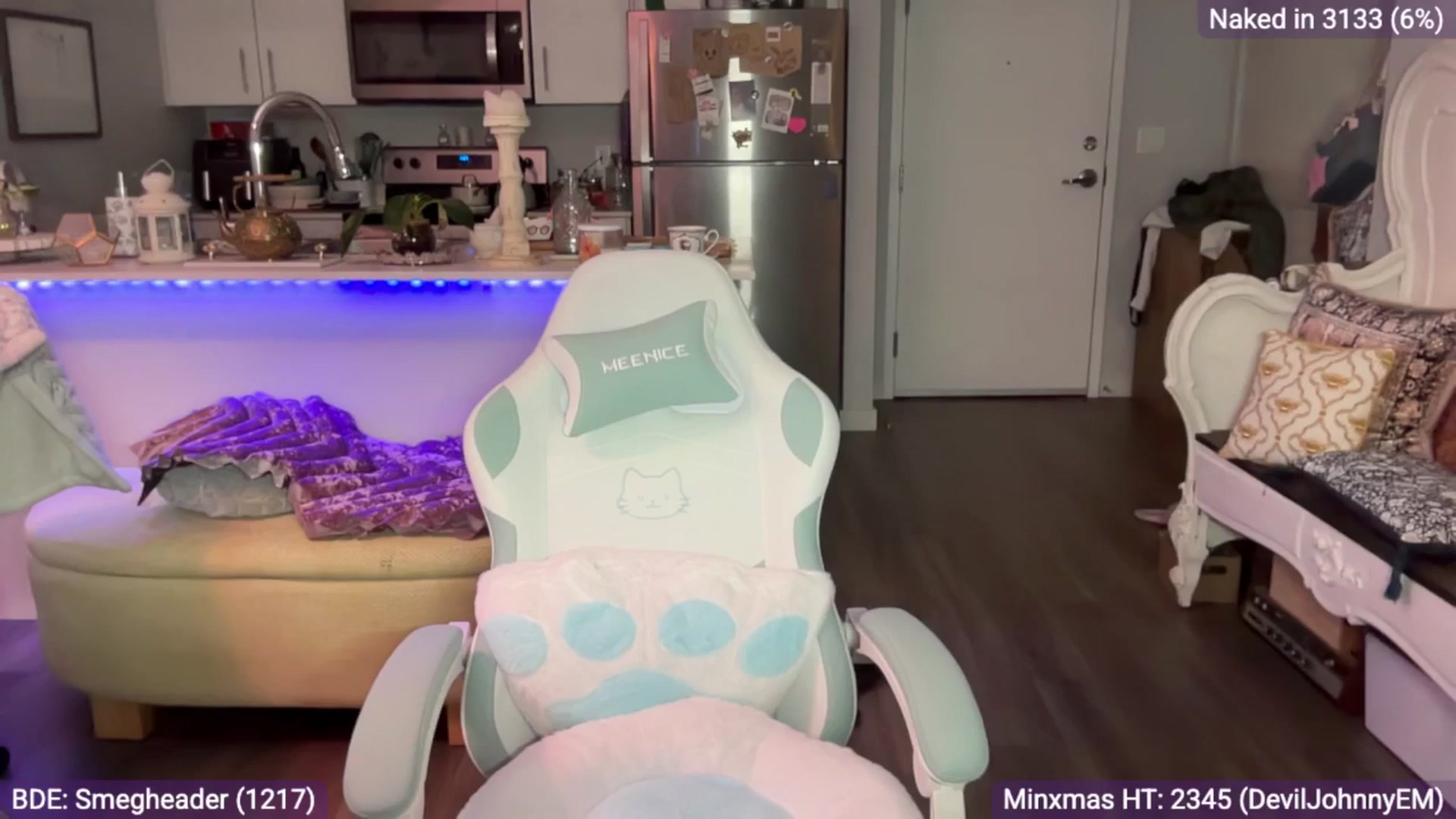 Gallery image thumbnail from EveeMinx's myfreecams stream on, 12/11/2025, 08:39 image 12 of 20