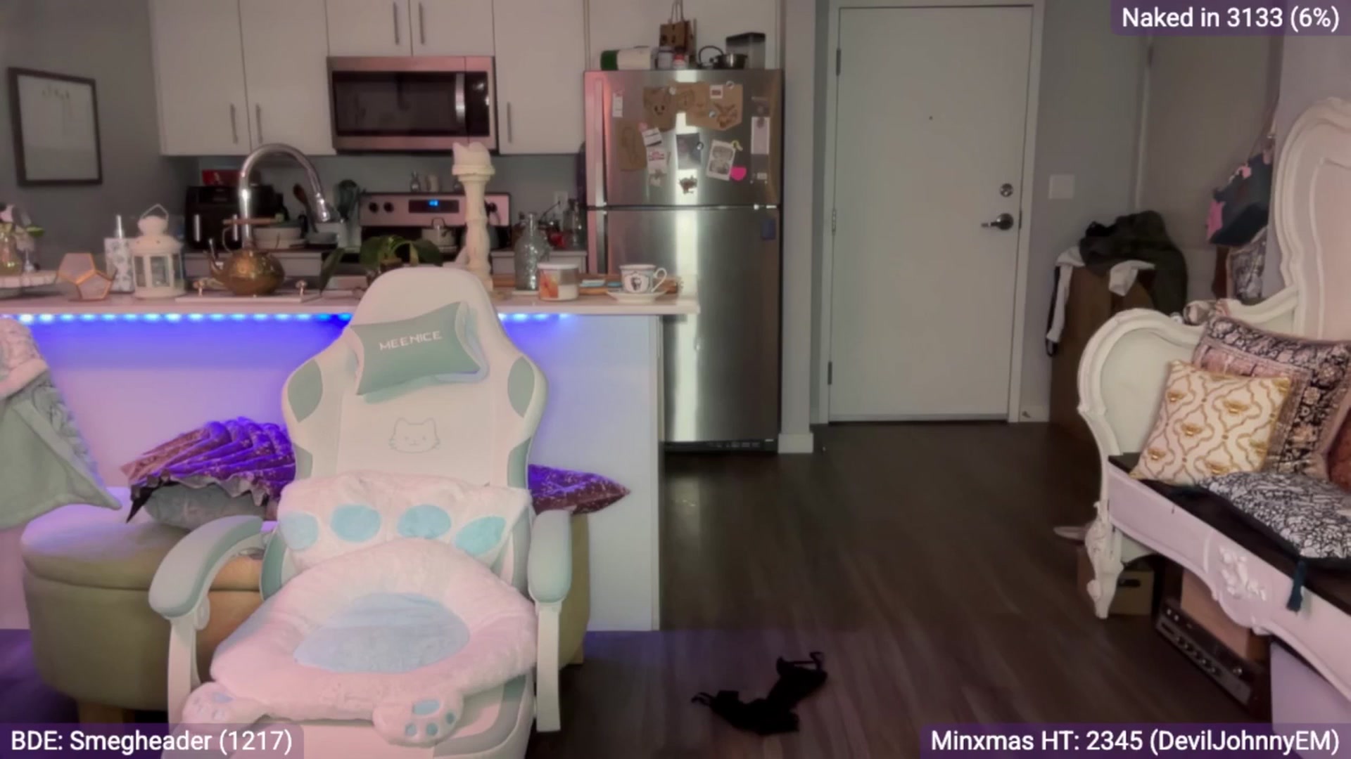 Gallery image thumbnail from EveeMinx's myfreecams stream on, 12/11/2025, 08:39 image 8 of 20