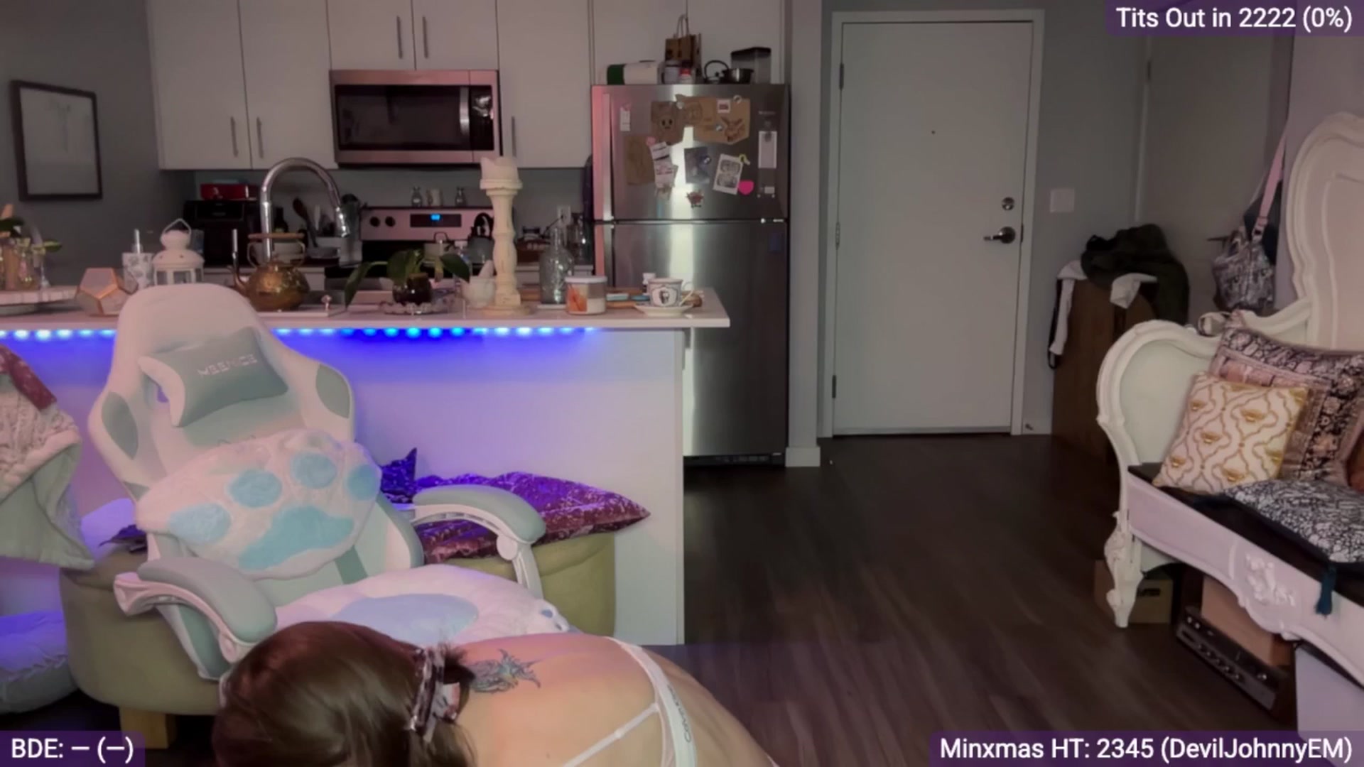 Gallery image thumbnail from EveeMinx's myfreecams stream on, 12/12/2025, 07:42 image 10 of 20