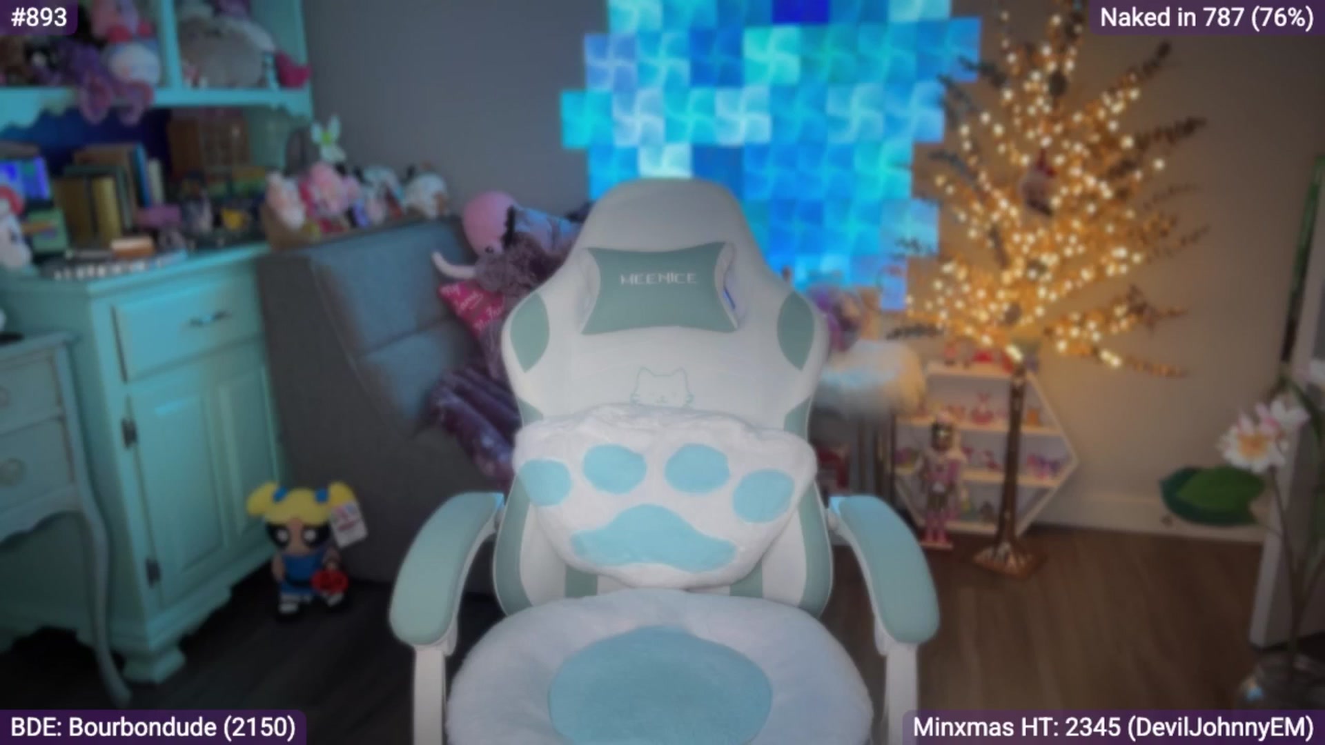 Gallery image thumbnail from EveeMinx's myfreecams stream on, 12/13/2025, 09:14 image 7 of 20