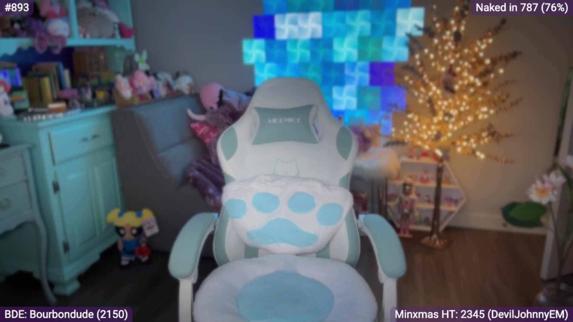 Gallery image thumbnail from EveeMinx's myfreecams stream on, 12/13/2025, 09:14 image 10 of 20