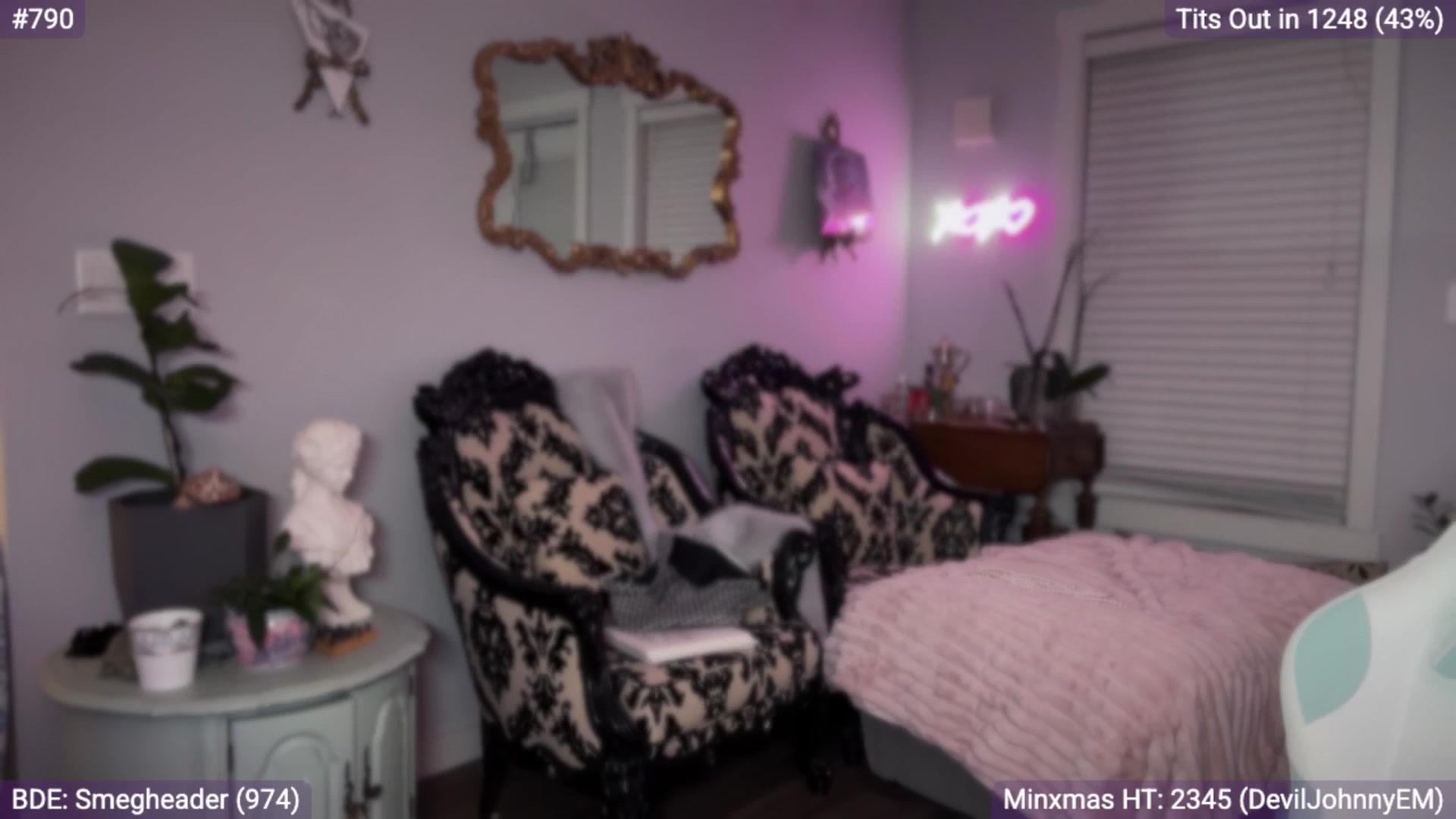 Gallery image thumbnail from EveeMinx's myfreecams stream on, 12/17/2025, 09:03 image 18 of 20
