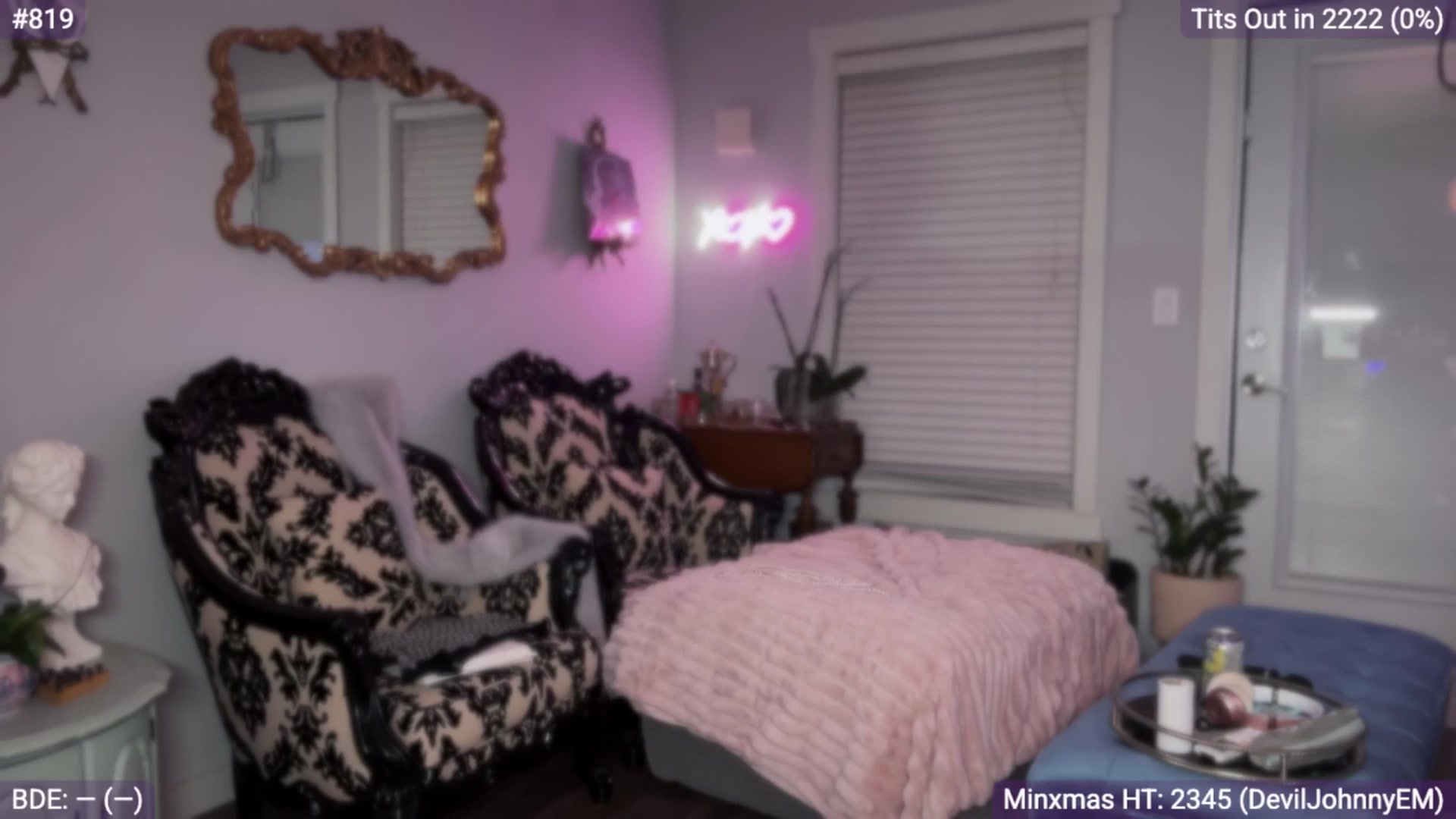Gallery image thumbnail from EveeMinx's myfreecams stream on, 12/17/2025, 09:03 image 6 of 20