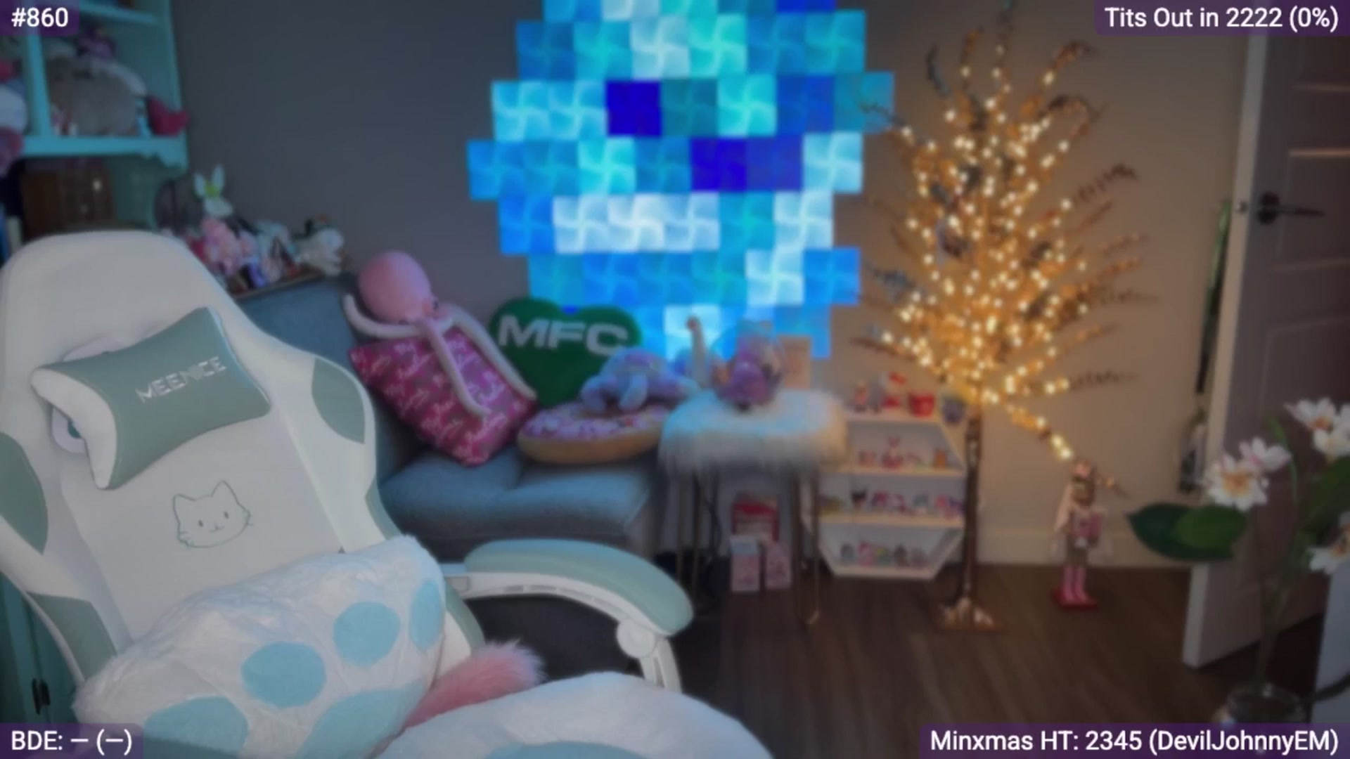 Gallery image thumbnail from EveeMinx's myfreecams stream on, 12/21/2025, 08:02 image 3 of 20