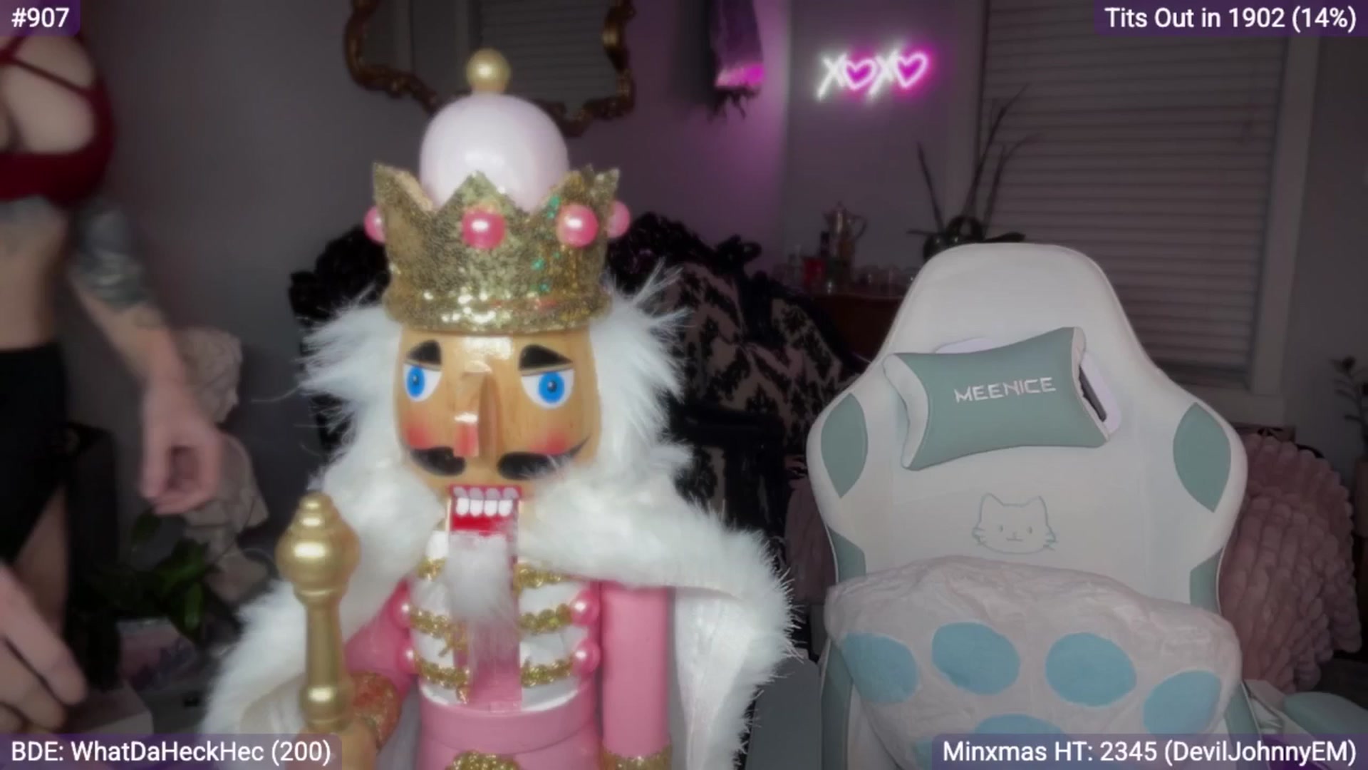 Gallery image thumbnail from EveeMinx's myfreecams stream on, 12/26/2025, 05:47 image 15 of 20