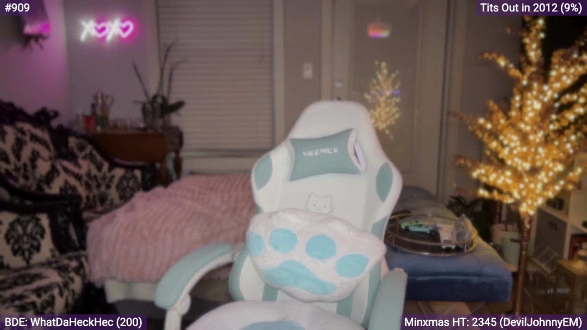 Gallery image thumbnail from EveeMinx's myfreecams stream on, 12/26/2025, 05:47 image 7 of 20