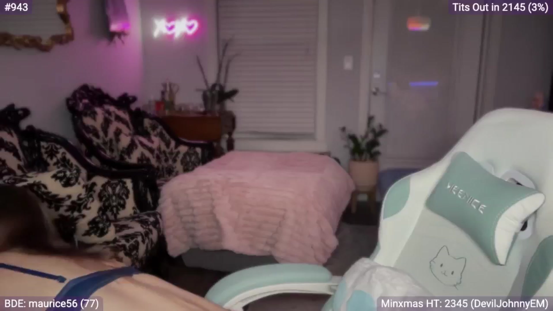 Gallery image thumbnail from EveeMinx's myfreecams stream on, 12/27/2025, 07:17 image 19 of 20