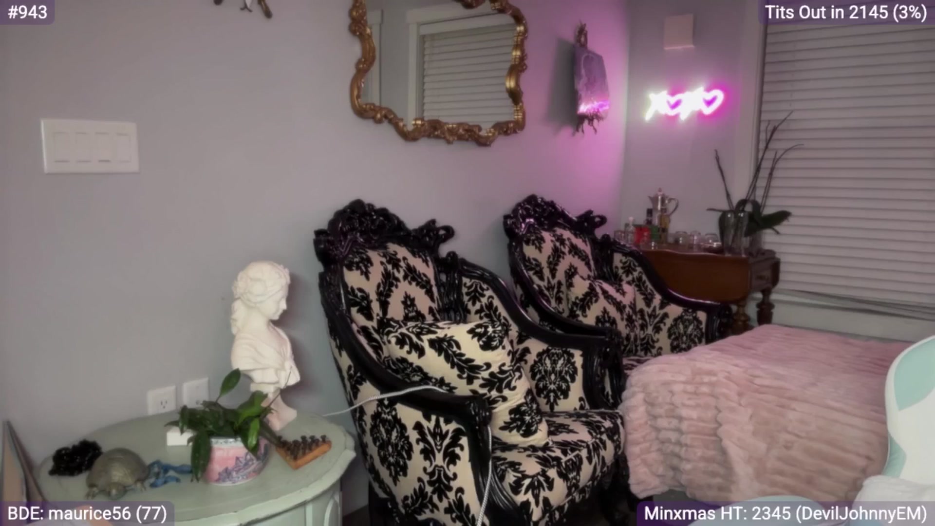 Gallery image thumbnail from EveeMinx's myfreecams stream on, 12/27/2025, 07:17 image 4 of 20