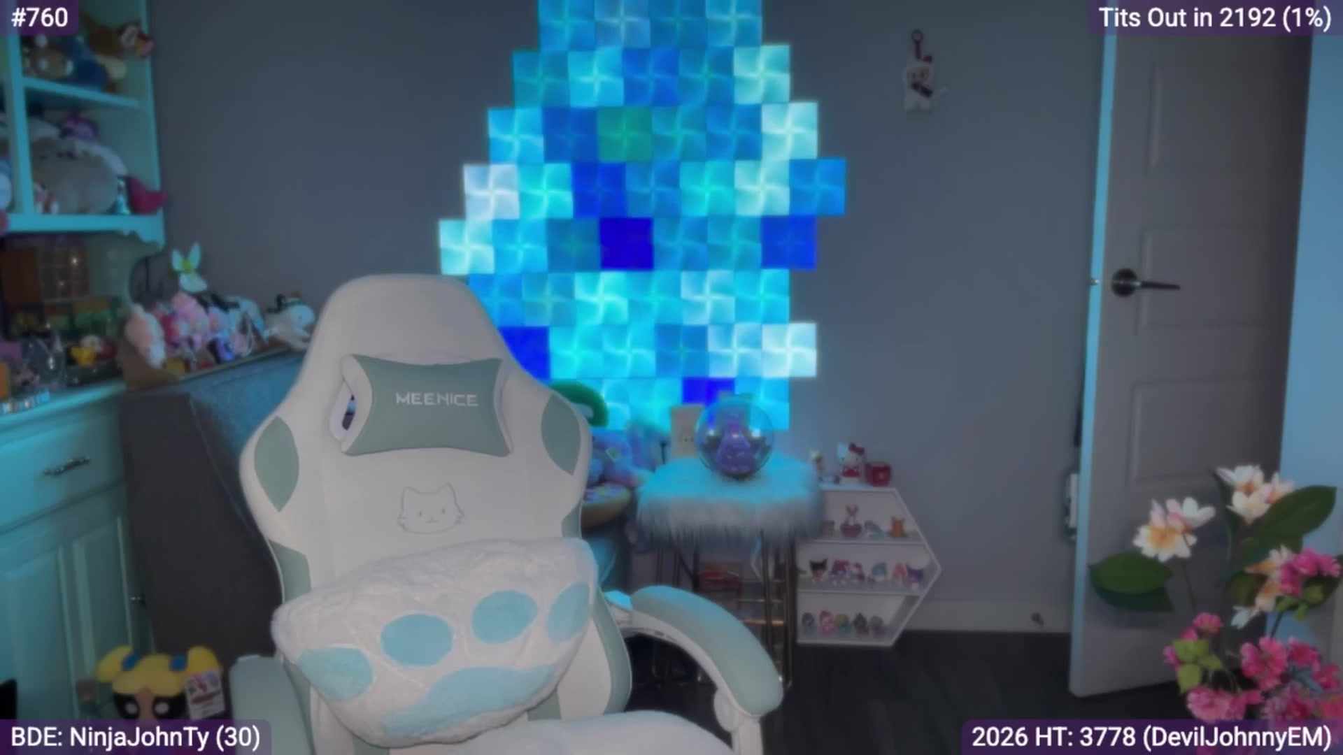 Gallery image thumbnail from EveeMinx's myfreecams stream on, 01/08/2026, 07:01 image 15 of 20