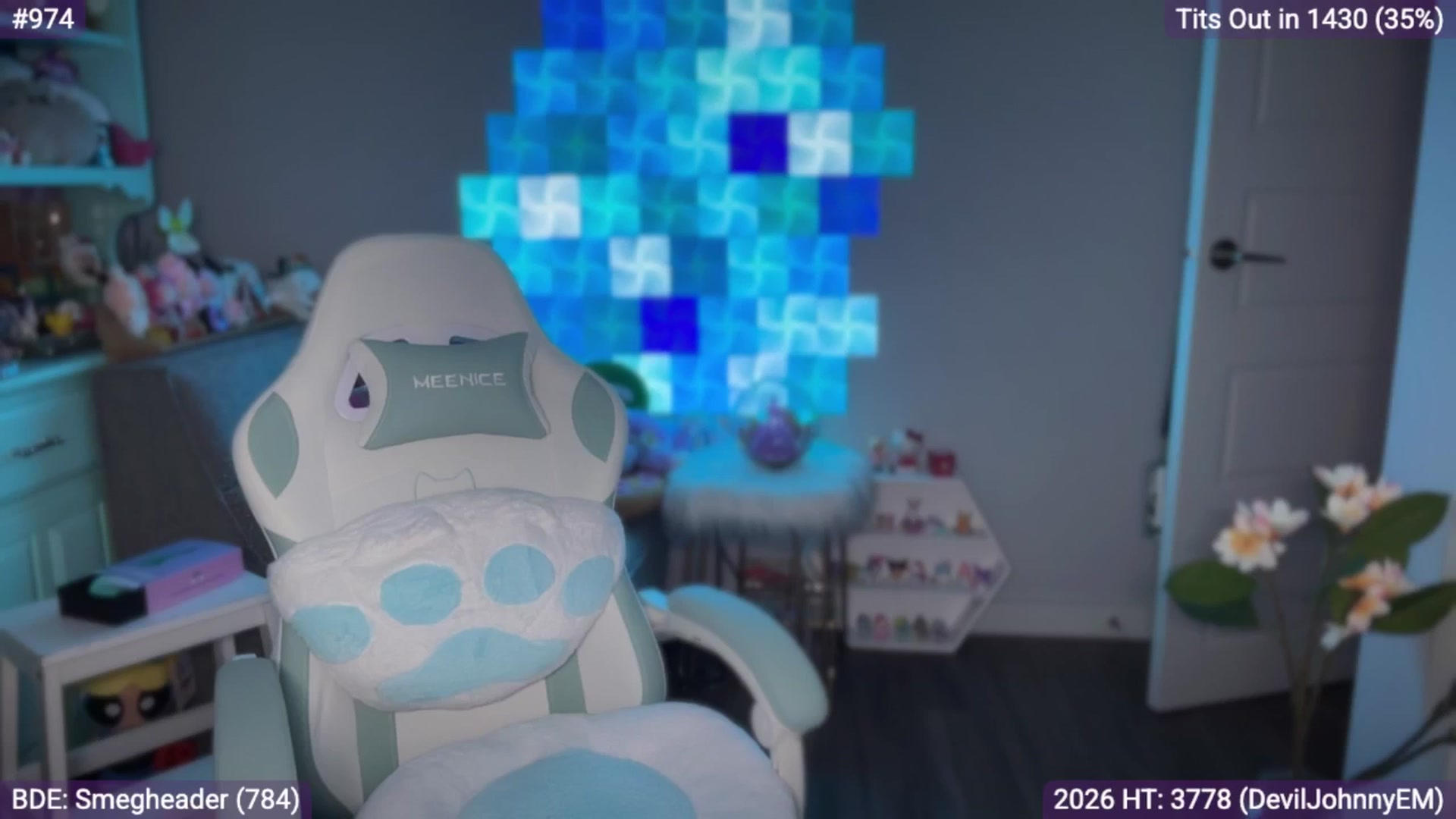 Gallery image thumbnail from EveeMinx's myfreecams stream on, 01/13/2026, 07:32 image 15 of 20