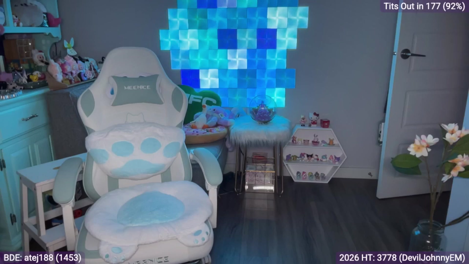 Gallery image thumbnail from EveeMinx's myfreecams stream on, 01/14/2026, 06:08 image 19 of 20