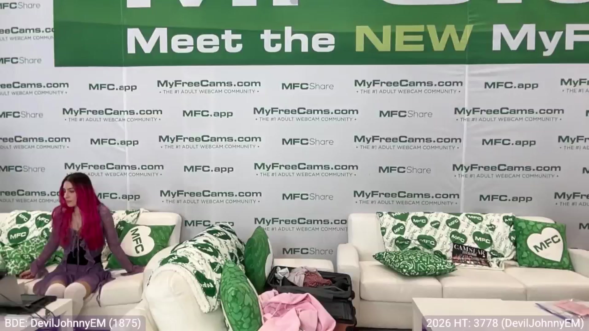 Gallery image thumbnail from EveeMinx's myfreecams stream on, 01/22/2026, 02:08 image 12 of 20