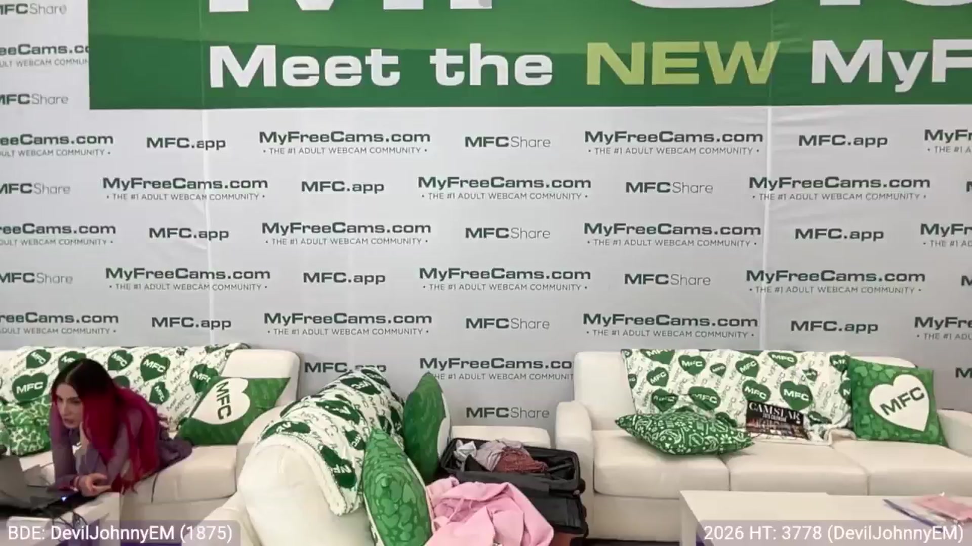 Gallery image thumbnail from EveeMinx's myfreecams stream on, 01/22/2026, 02:08 image 14 of 20