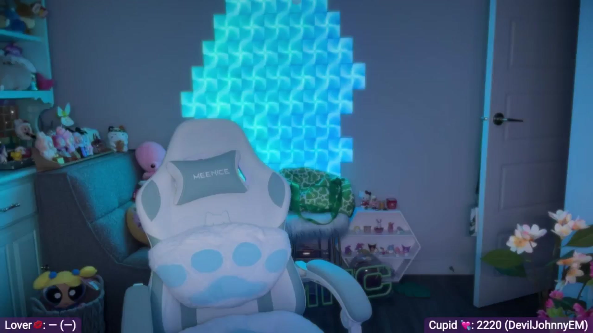 Gallery image thumbnail from EveeMinx's myfreecams stream on, 02/16/2026, 06:33 image 19 of 20