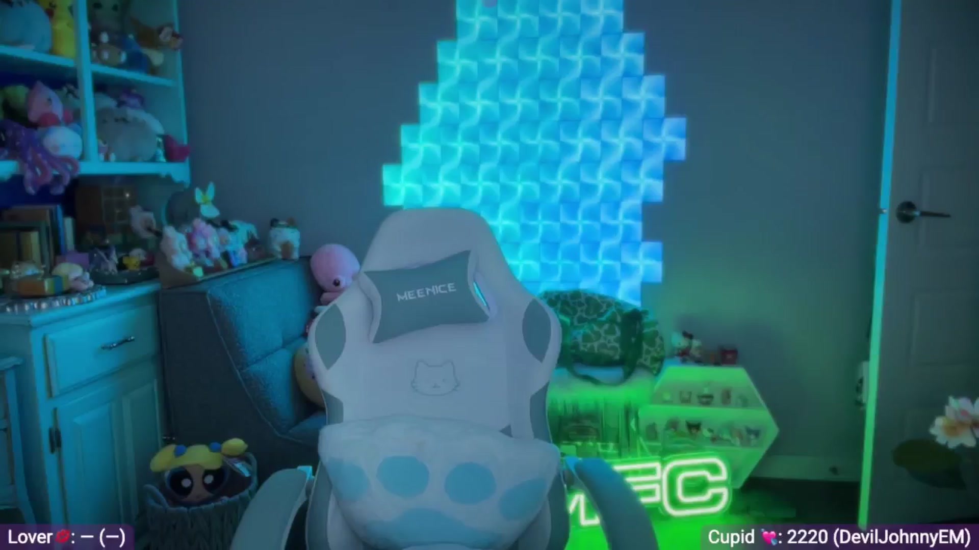 Gallery image thumbnail from EveeMinx's myfreecams stream on, 02/18/2026, 07:03 image 5 of 20