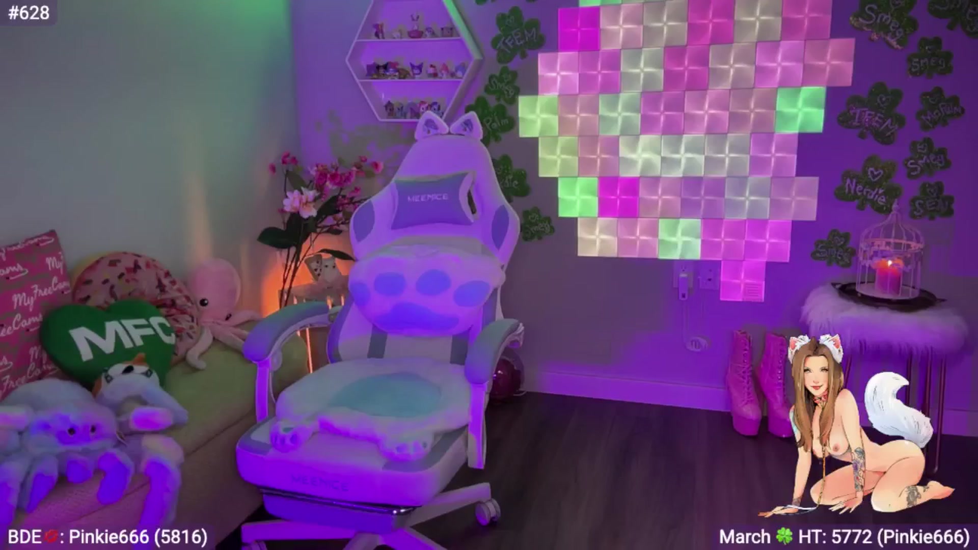 Gallery image thumbnail from EveeMinx's myfreecams stream on, 03/20/2026, 10:02 image 9 of 20