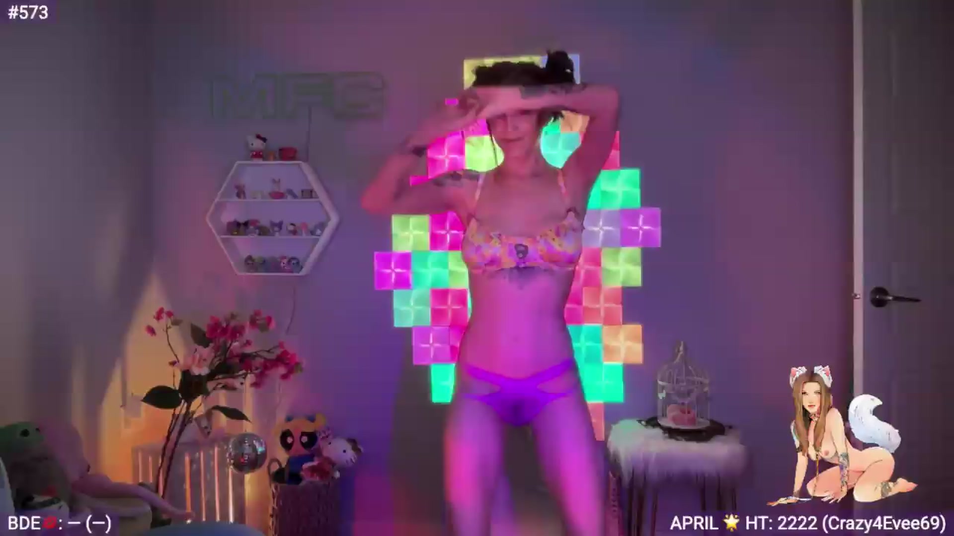 Gallery image thumbnail from EveeMinx's myfreecams stream on, 05/08/2026, 07:36 image 1 of 20