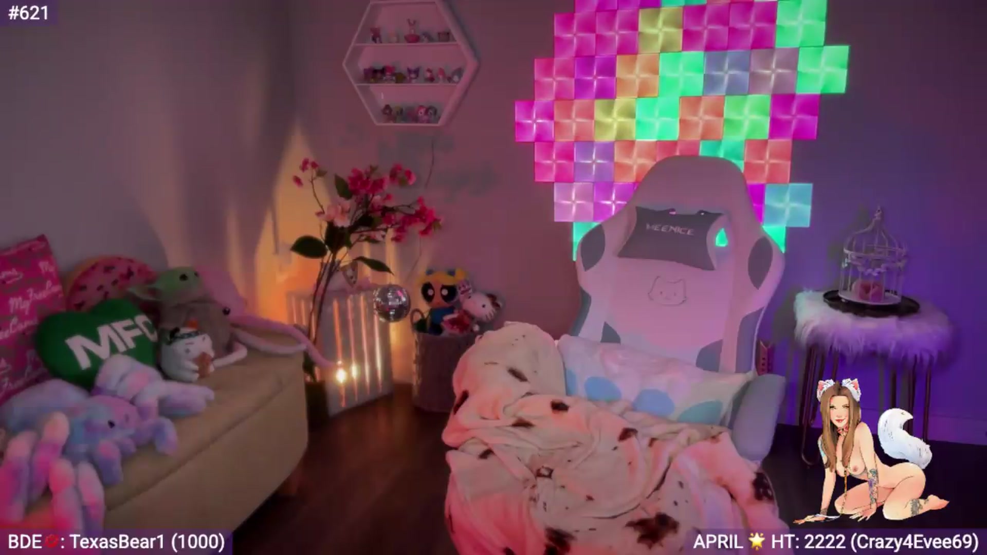 Gallery image thumbnail from EveeMinx's myfreecams stream on, 05/11/2026, 04:41 image 14 of 20