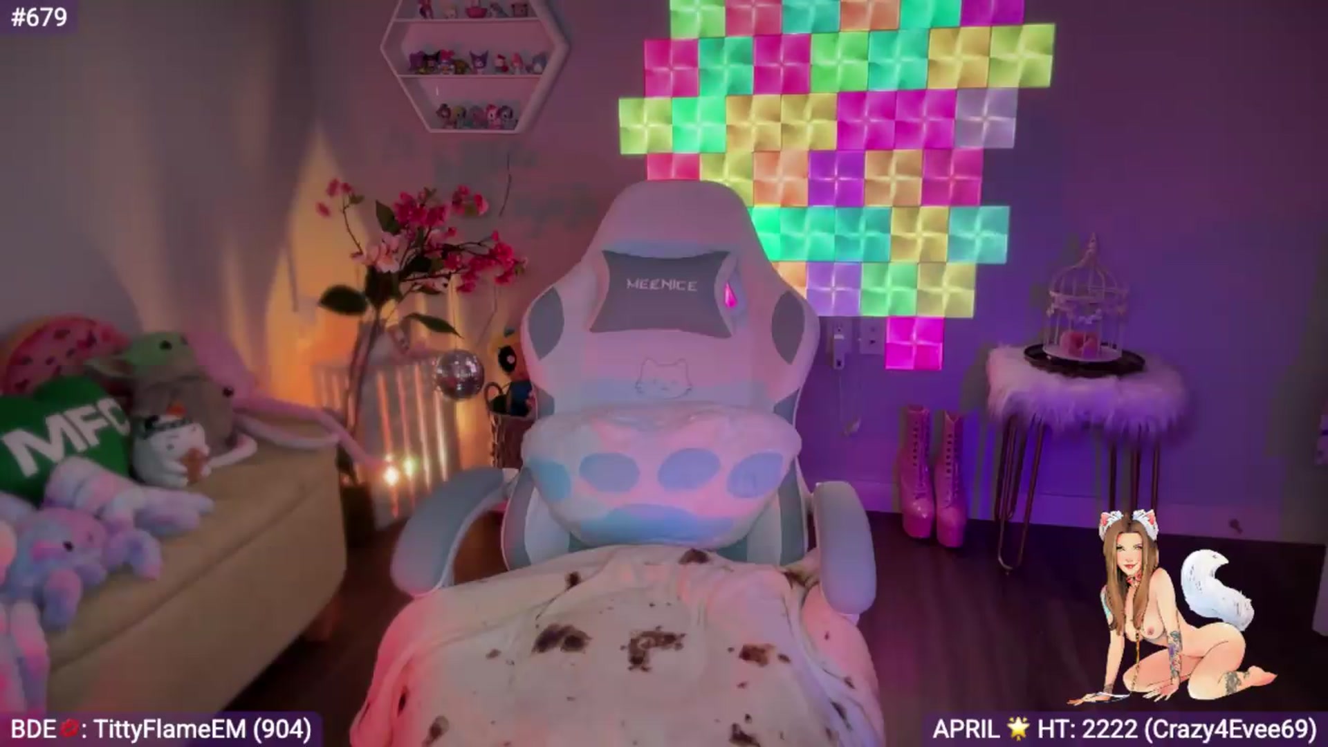 Gallery image thumbnail from EveeMinx's myfreecams stream on, 05/13/2026, 07:04 image 20 of 20