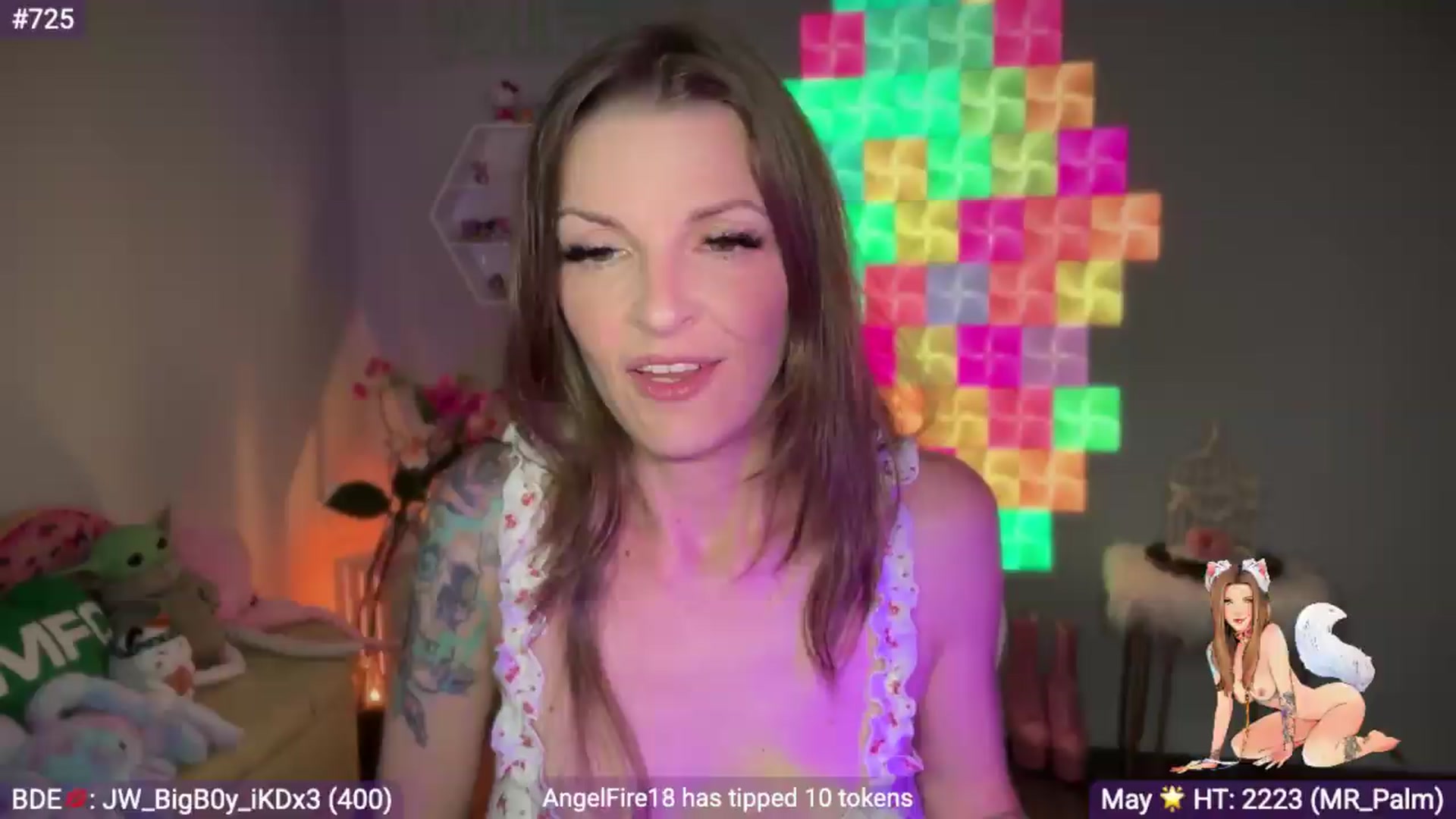 Gallery image thumbnail from EveeMinx's myfreecams stream on, 05/27/2026, 09:20 image 1 of 20