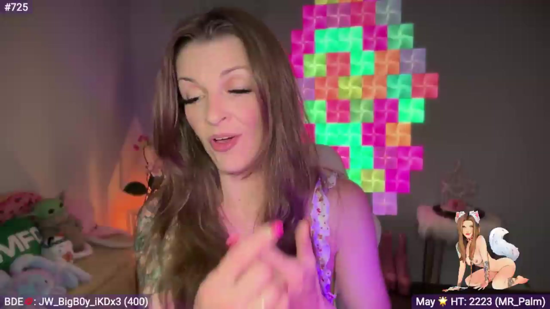 Gallery image thumbnail from EveeMinx's myfreecams stream on, 05/27/2026, 09:20 image 2 of 20