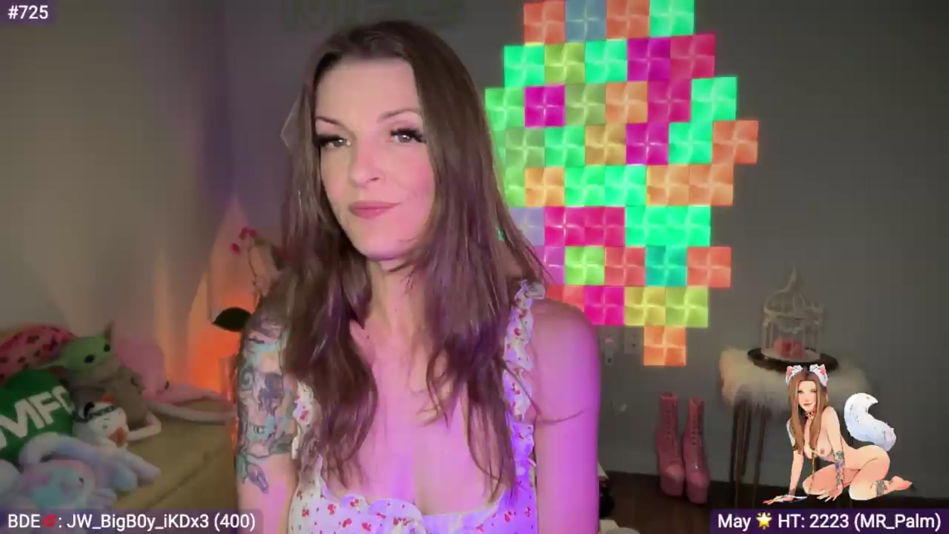 Gallery image thumbnail from EveeMinx's myfreecams stream on, 05/27/2026, 09:20 image 5 of 20