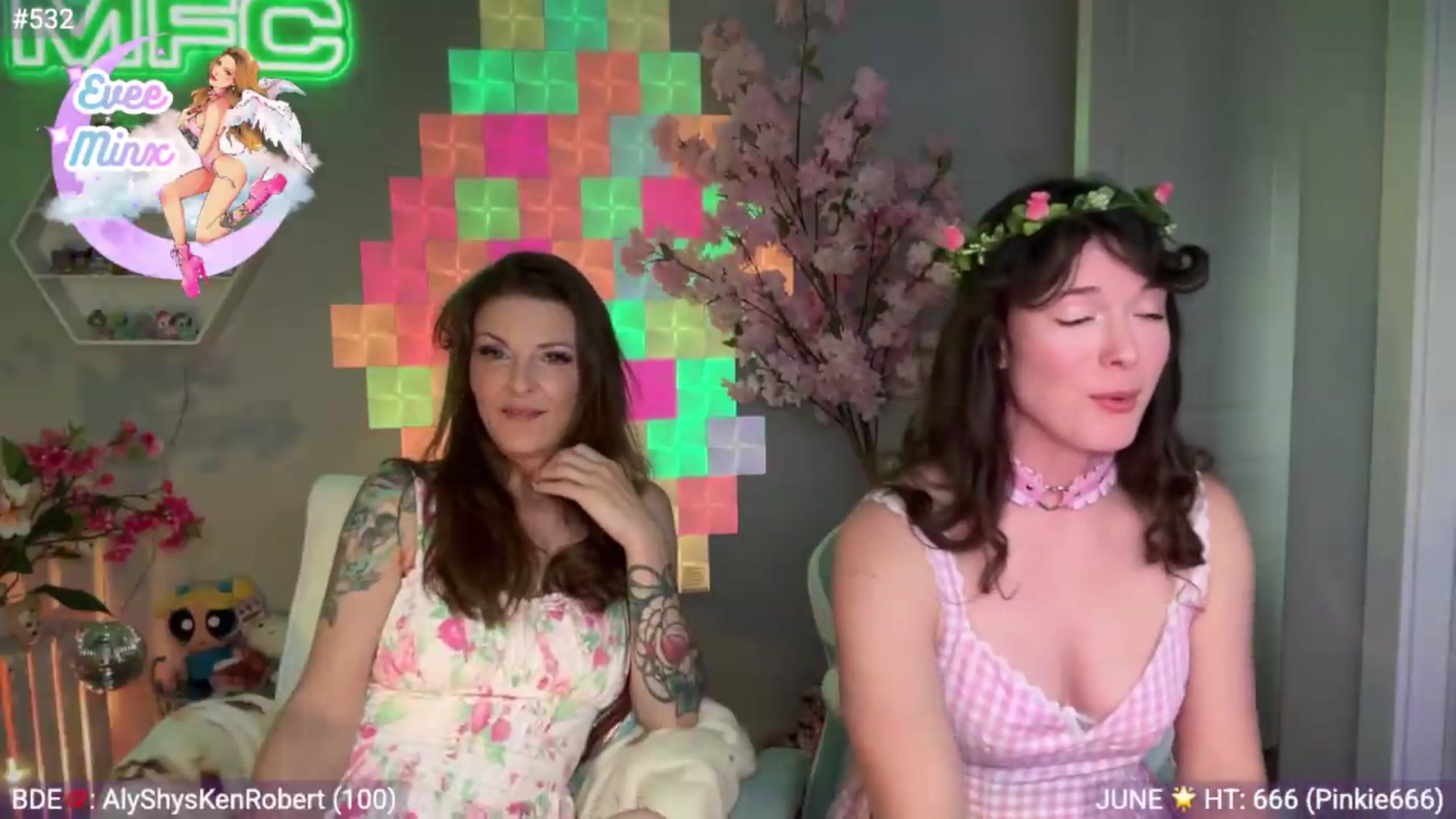Gallery image thumbnail from EveeMinx's myfreecams stream on, 06/04/2026, 02:14 image 4 of 20